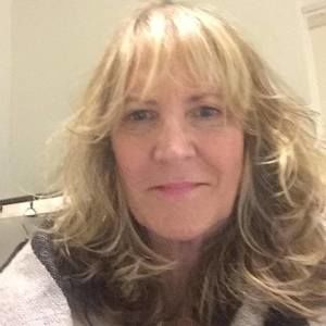 Meet your Posher, Debra